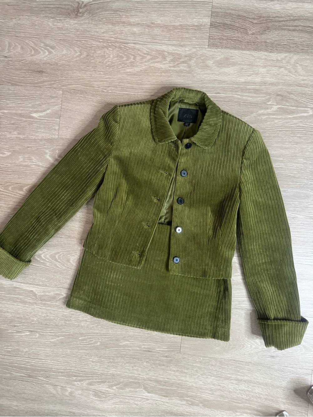 Zara Olive Green Corduroy Button Jacket - Picture 4 of 4
